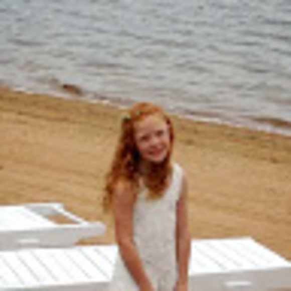 Meet your Posher, Trinity - Picture 1 of 1